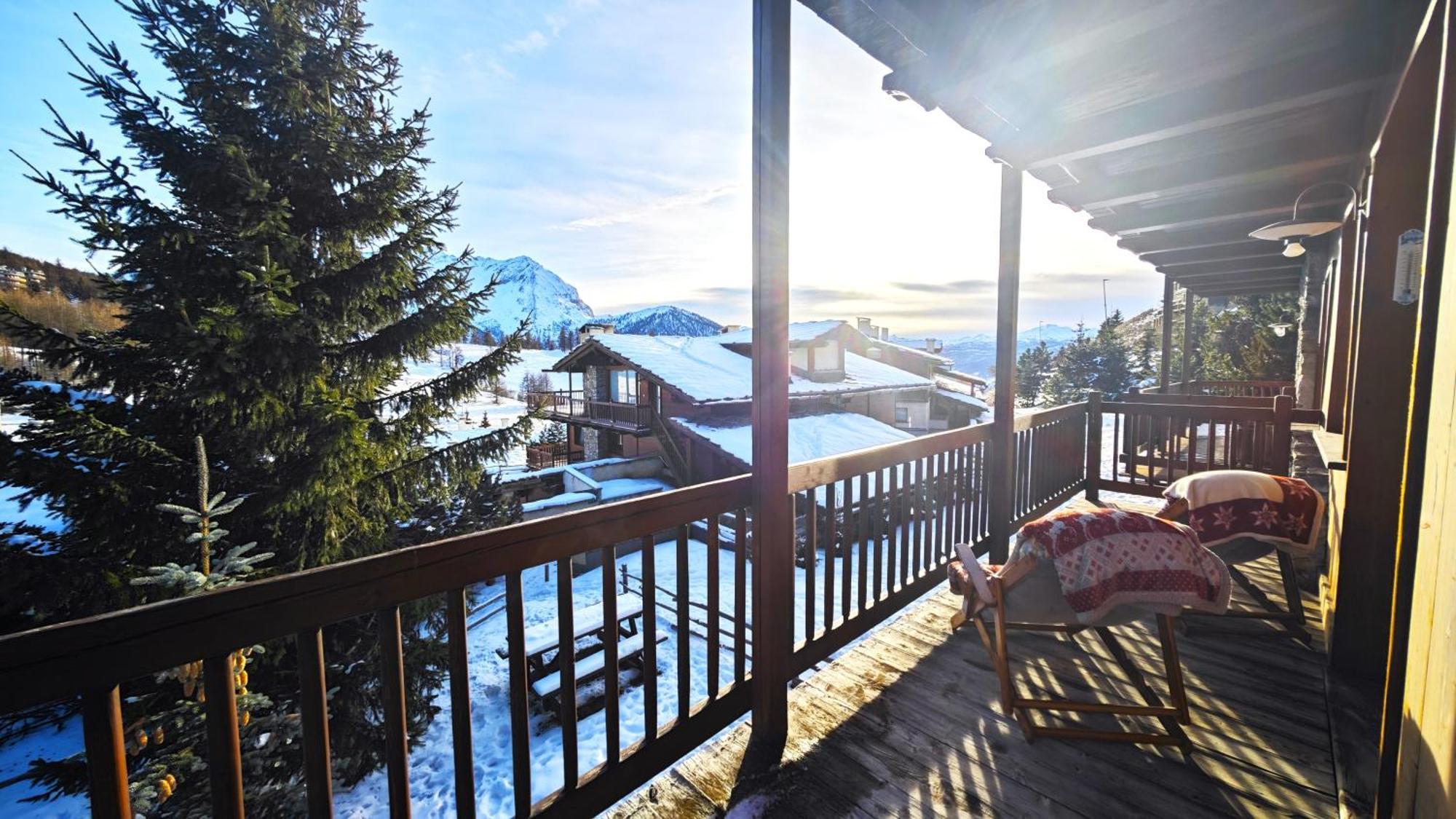 Вилла Hostdomus - Imperial Chalet Сестриере Экстерьер фото
